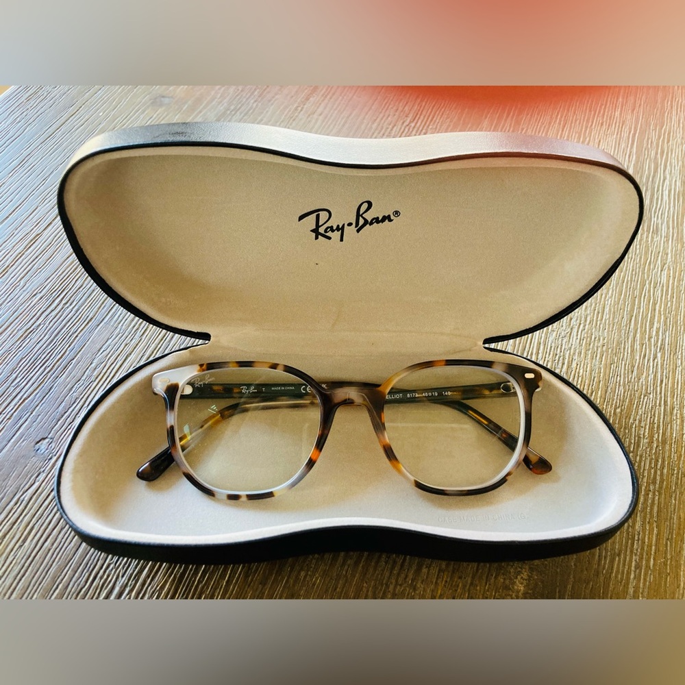 Ray-Ban Tortoise Frame Glasses with Case